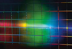 QuTech-Intel-piikubitteja-teollisesti-250.jpg